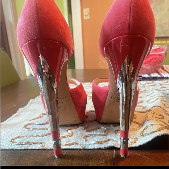 Brian Atwood size 8 platform stiletto heel pumps with peep toe. - Picture 9 of 12